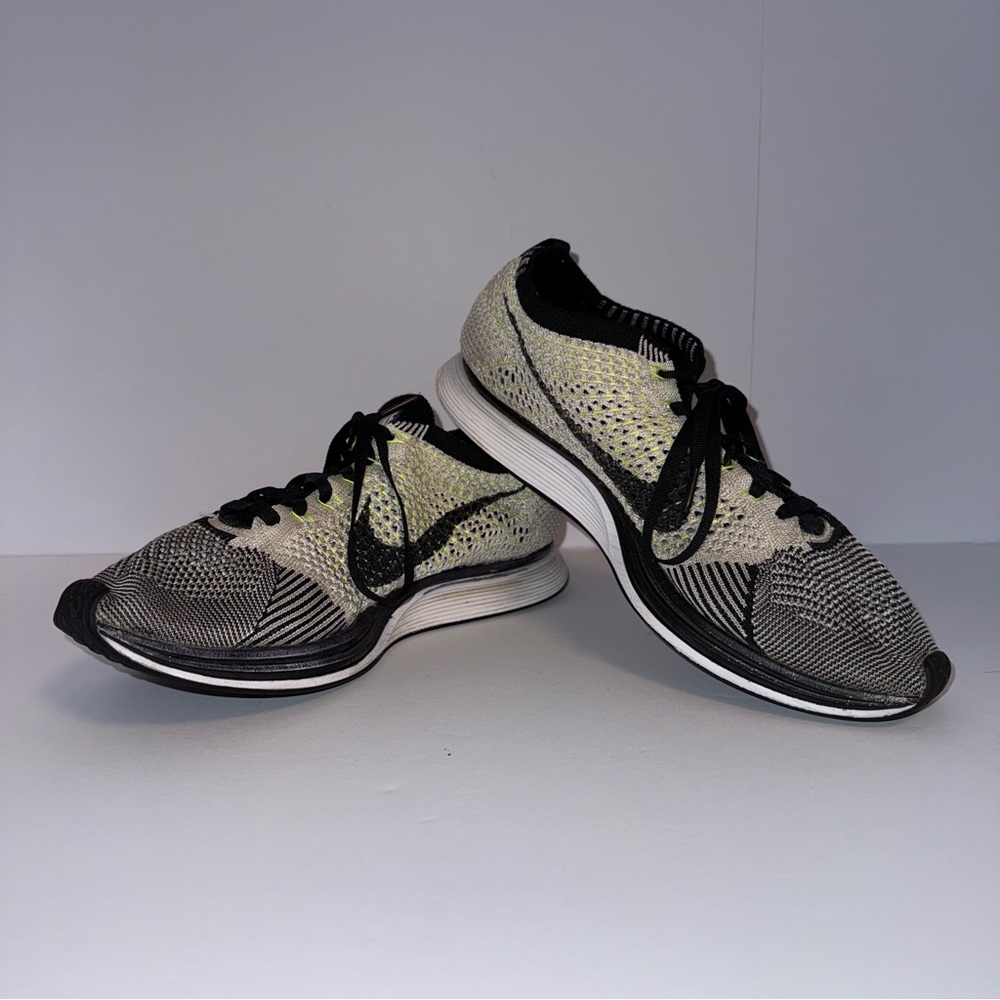 Nike Flyknit Racer Black/White 2014 Men’s Running Sneakers Size 9 Athletic Shoes